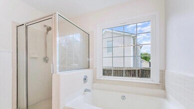 4306 Wynborough Ln in Charlotte, NC - Building Photo - Building Photo