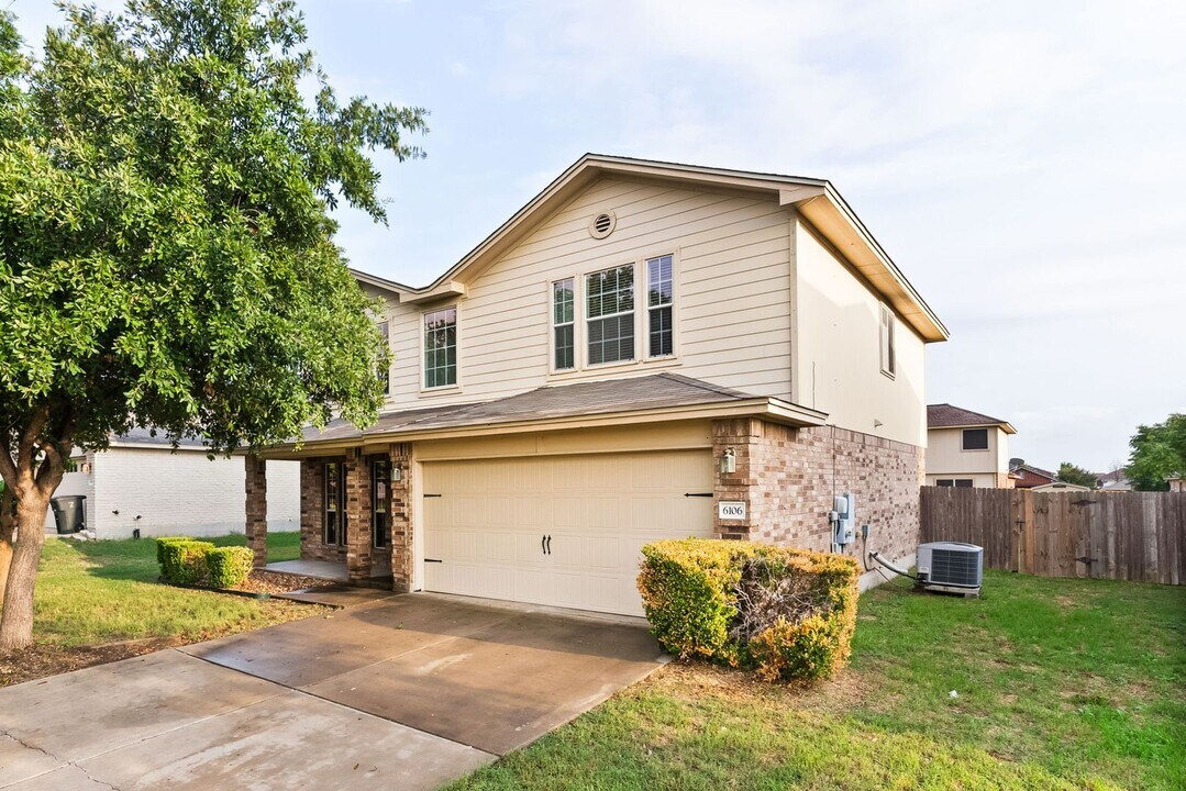 6106 Emilie Ln in Killeen, TX - Building Photo