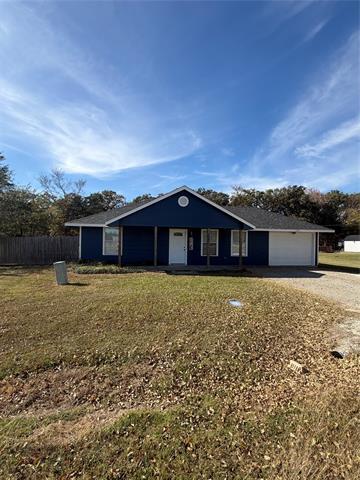 6801 Lakeview Dr in Bonham, TX - Building Photo