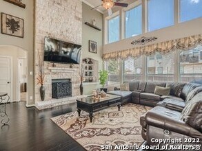 1802 Laivita Mist in San Antonio, TX - Building Photo - Building Photo