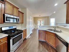 100 S Fortune Way in Dallas, GA - Building Photo - Building Photo