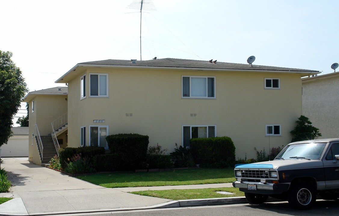 261-271 Homer Ave in Ventura, CA - Foto de edificio