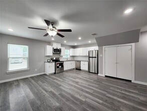 7735 Orebo St-Unit -A in Houston, TX - Building Photo - Building Photo