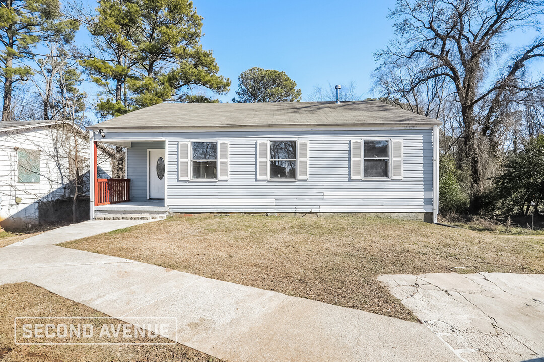 6813 Frankfort Ave in Birmingham, AL - Building Photo