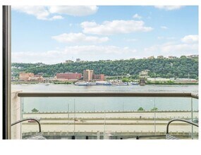 151 Fort Pitt Blvd, Unit 702 in Pittsburgh, PA - Foto de edificio - Building Photo