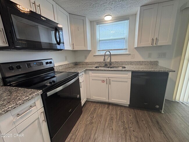 1635 N James Ave in Panama City, FL - Building Photo - Building Photo