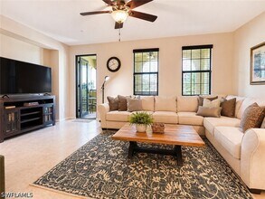 9073 Rialto St in Naples, FL - Building Photo - Building Photo