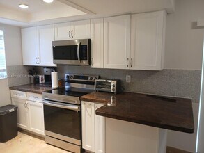 1945 NW 4th Ave in Boca Raton, FL - Building Photo - Building Photo