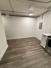 259 W Nine Mile Rd in Ferndale, MI - Building Photo - Building Photo