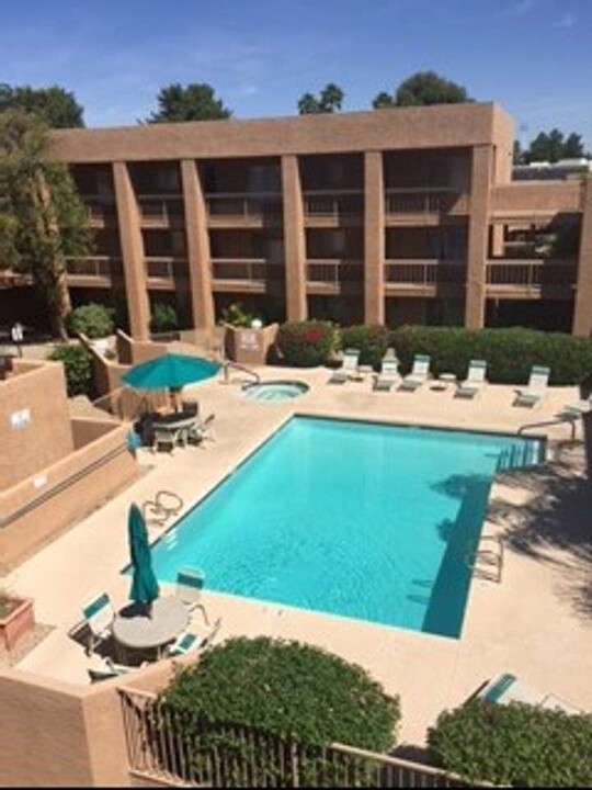 7494 Earll E Dr, Unit 213 in Scottsdale, AZ - Building Photo