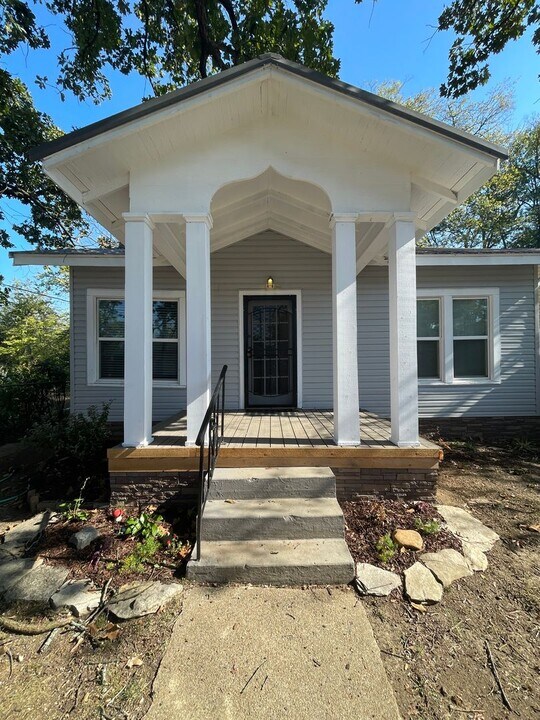 2409 Kirby Ave in Chattanooga, TN - Building Photo