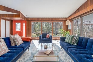 2745 Vanston Rd in Cutchogue, NY - Building Photo