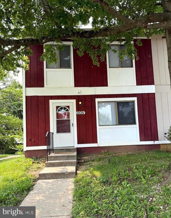12051 Hallandale Terrace in Bowie, MD - Building Photo