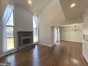 2 Stirling Ct in Chesterbrook, PA - Building Photo - Building Photo