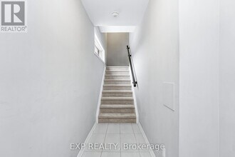 635 Makwa Private in Ottawa, ON - Building Photo - Building Photo