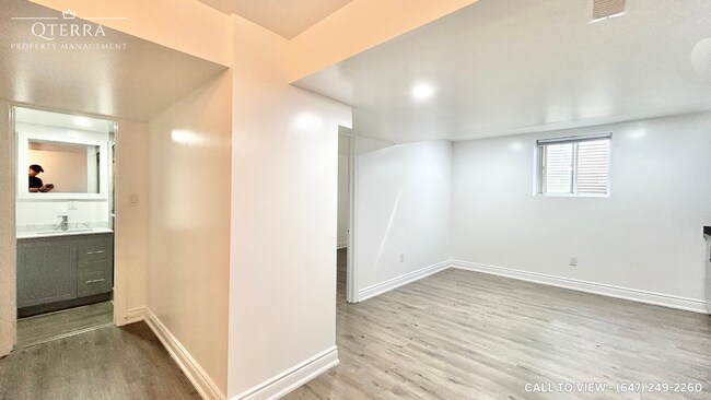38 Bliss St in Brampton, ON - Building Photo - Building Photo