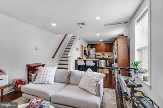 1616 Fairmount Ave in Philadelphia, PA - Building Photo - Building Photo