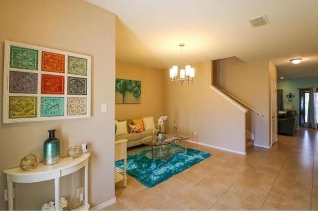 9916 Natalia Dr in Laredo, TX - Building Photo - Building Photo