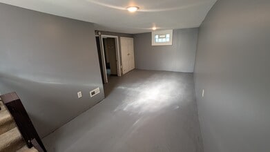 621 Bebb Ave SW in Massillon, OH - Building Photo - Building Photo