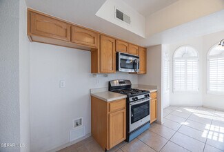 749 Linda Johnson Ave in El Paso, TX - Building Photo - Building Photo