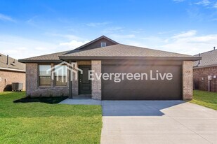 12520 Huntington Rdg Wy in Oklahoma City, OK - Building Photo