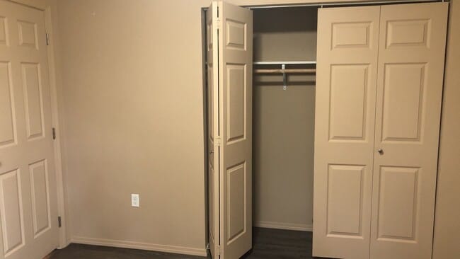 221-223-223 NW Sunrise Dr in Pullman, WA - Building Photo - Building Photo