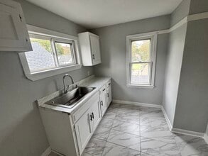 4059 N 7th St, Unit 1 in Milwaukee, WI - Foto de edificio - Building Photo