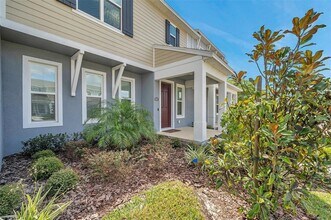 4966 Avalon Park Blvd in Wesley Chapel, FL - Building Photo - Building Photo