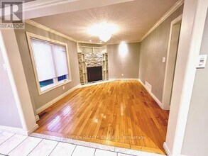 5710 Spangler Dr in Mississauga, ON - Building Photo - Building Photo