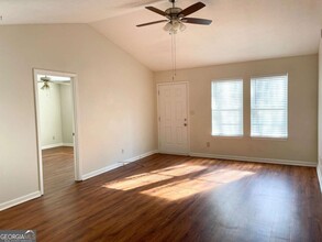 140 Prestigious Pl in Senoia, GA - Building Photo - Building Photo