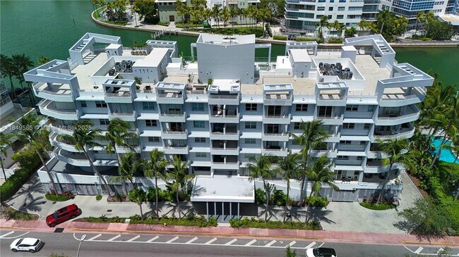 5970 Indian Creek Dr in Miami, FL - Building Photo - Building Photo