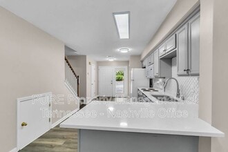 124 Stewarts Landing Cir in Smyrna, TN - Foto de edificio - Building Photo
