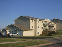 Westwood Court Apartments in Reedsburg, WI - Building Photo - Building Photo