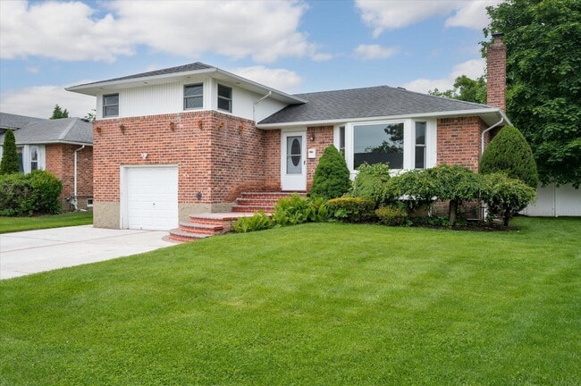 property at 69 Gate Ln