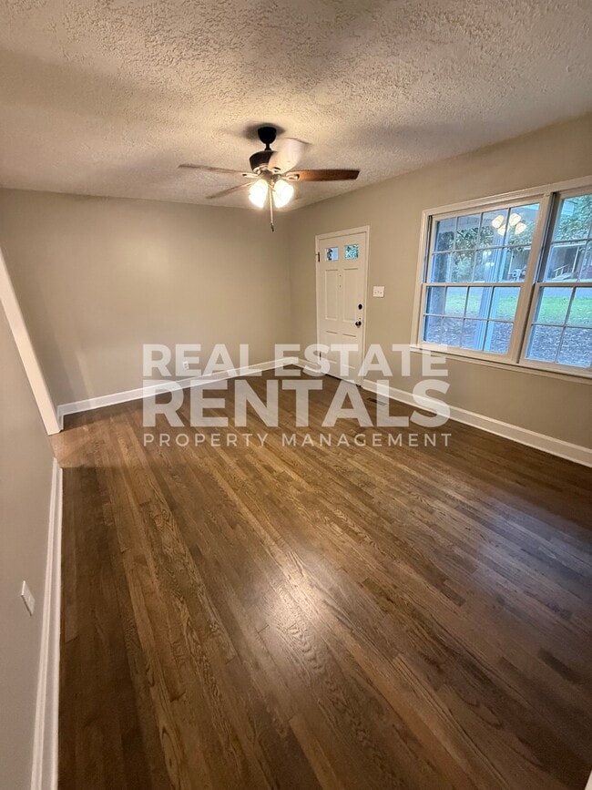 302 Aderholt St in Gadsden, AL - Building Photo - Building Photo