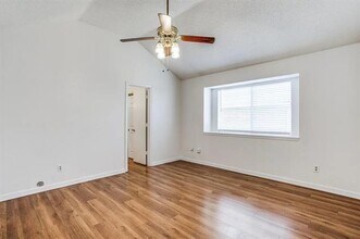 1302 Silver Maple Dr in Carrollton, TX - Building Photo - Building Photo