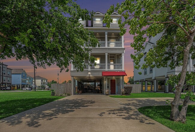 1333 N Meyer Ave in Seabrook, TX - Building Photo - Building Photo