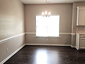 4038 River Falls Dr in Lowell, NC - Building Photo - Building Photo