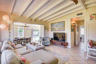 102 Essex Dr, Unit SI ID1545919P in Ormond Beach, FL - Building Photo