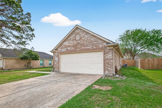 3135 Silver Cedar Trail in Katy, TX - Building Photo - Building Photo