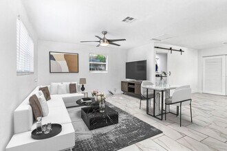 519 29th St in West Palm Beach, FL - Building Photo - Building Photo