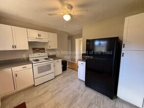 2563 Wood Valley Rd in Winston-Salem, NC - Building Photo - Building Photo