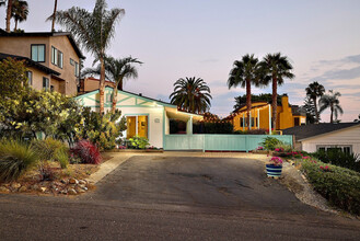 67 East E Street in Encinitas, CA - Building Photo - Building Photo