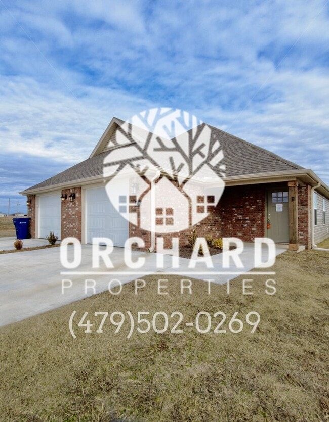 property at 2005 E Brookview Dr