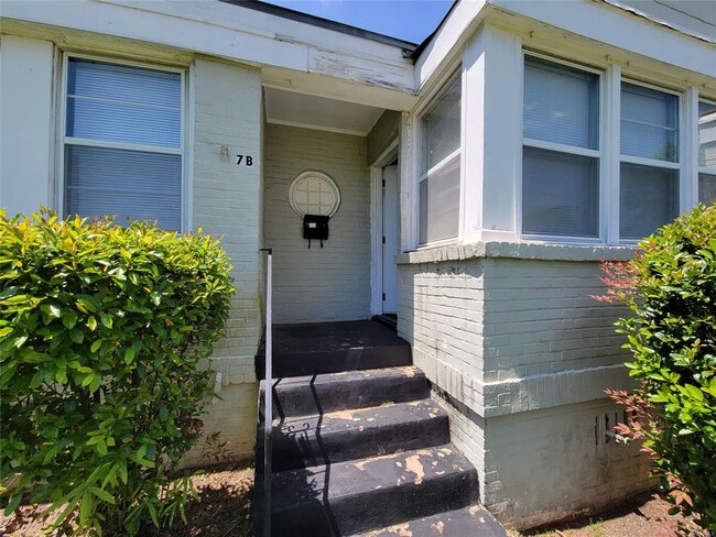 7 Calhoun Rd, Unit .5 in Montgomery, AL - Foto de edificio - Building Photo