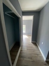 1647 W 12th Pl, Unit 4 in Los Angeles, CA - Building Photo - Building Photo