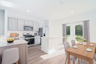 730 Meadowbrook Ln in Summerville, SC - Building Photo