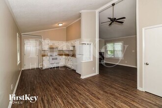 3210 Oakbrook Ln in Clarkston, GA - Building Photo - Building Photo