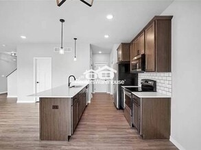 36 Keeneland Ct. in Pleasant Hill, IA - Building Photo - Building Photo
