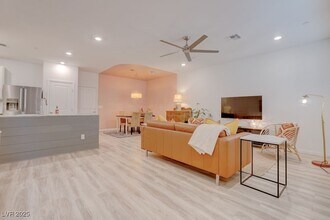 3245 Montage Dr in Henderson, NV - Building Photo - Building Photo